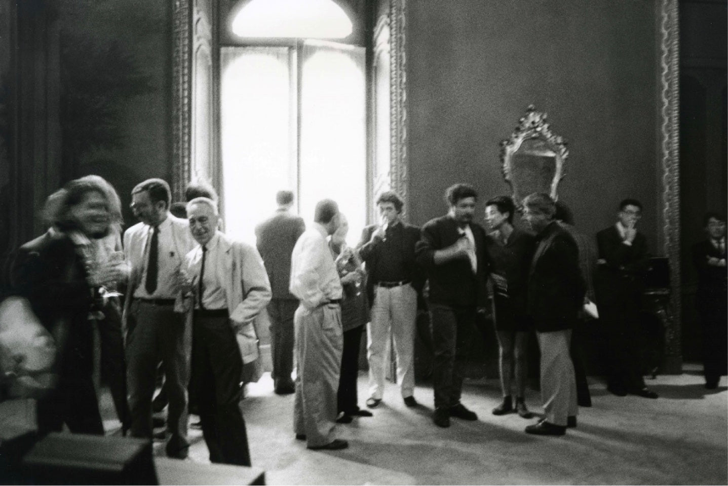 Flos exhibition at Palazzo Visconti, 1988 © Maria Mulas, Flos Archive
