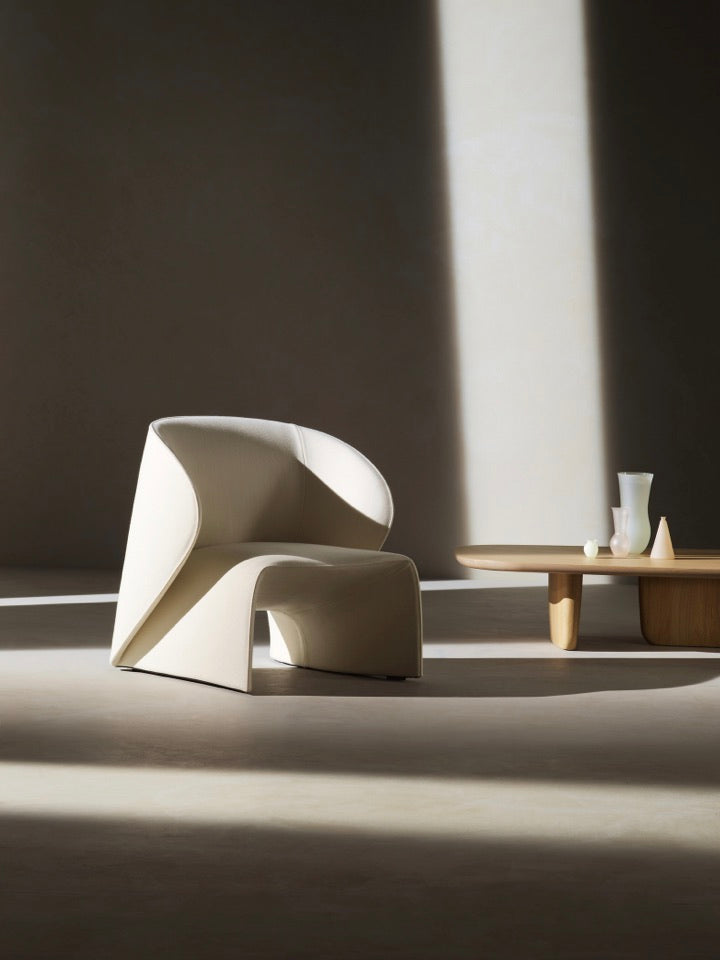 Narinari Armchair by Tiziano Guardini and Luigi Ciuffreda is a small sculptural seat inspired by a Sea Eagle. It is the result of B&B Italia’s first collaboration with talented young designers with backgrounds in fashion (Guardini) and architecture and design studios (Ciuffreda).
