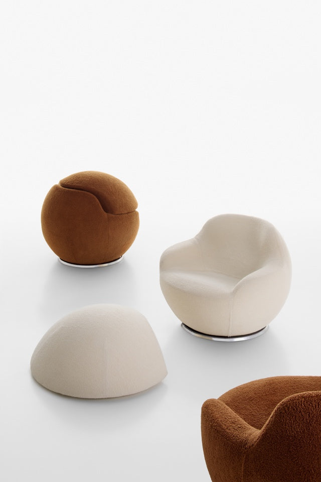 The classic Palla armchair by Claudio Salocchi first presented at the eighth edition of the Salone del Mobile in Milan and re-released this year. Photo c/o Space.
