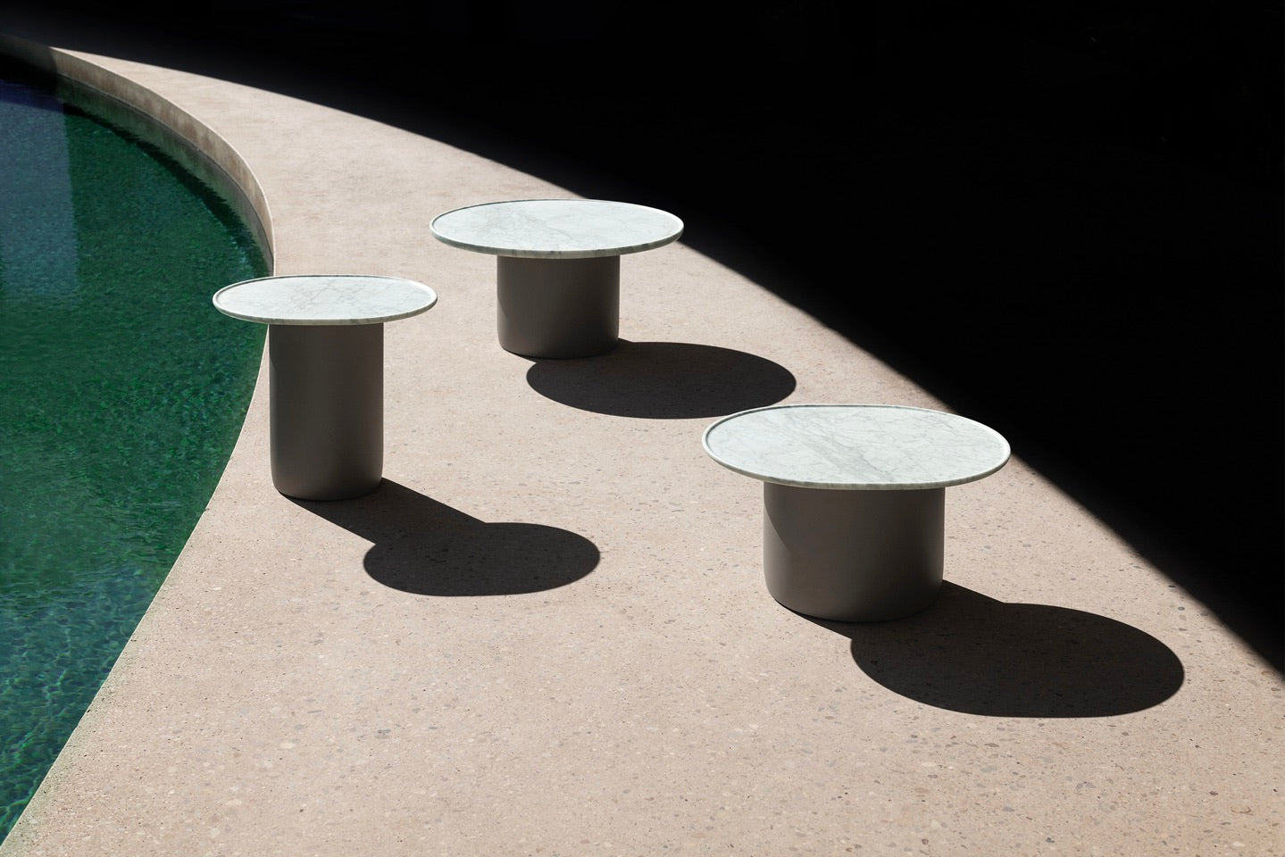 Button Tables Outdoor. Photo by Tommaso Sartori.
