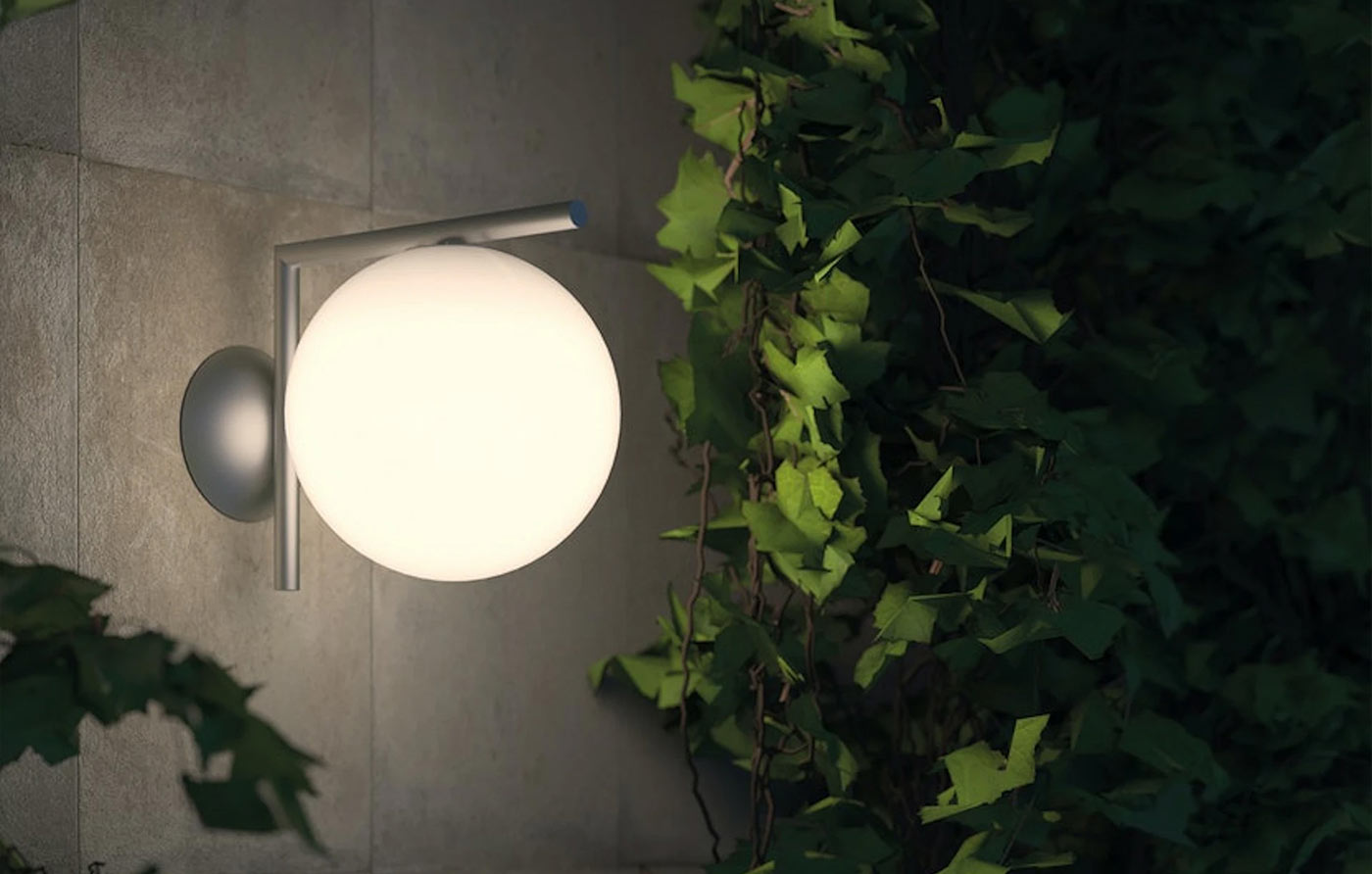 Outdoor light for your secret garden
