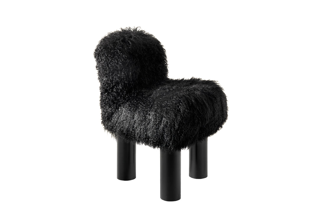 Black Fur / Black Lacquered Metal