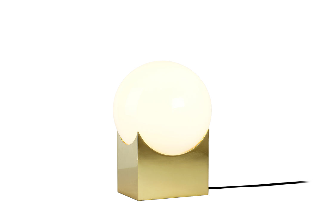 Polished Brass / LED - Universal Voltage