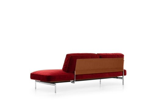 The new Diesis sofa designed by Antonio Citterio for B&B Italia. Photo c/o B&B Italia.
