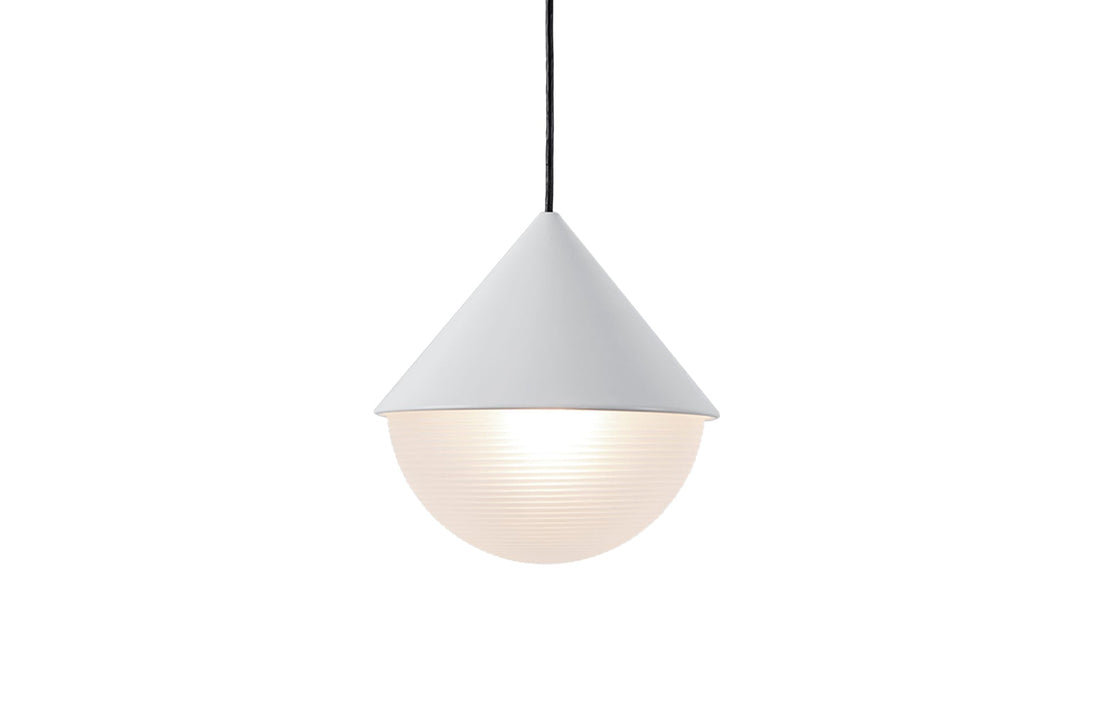 White / Universal Voltage